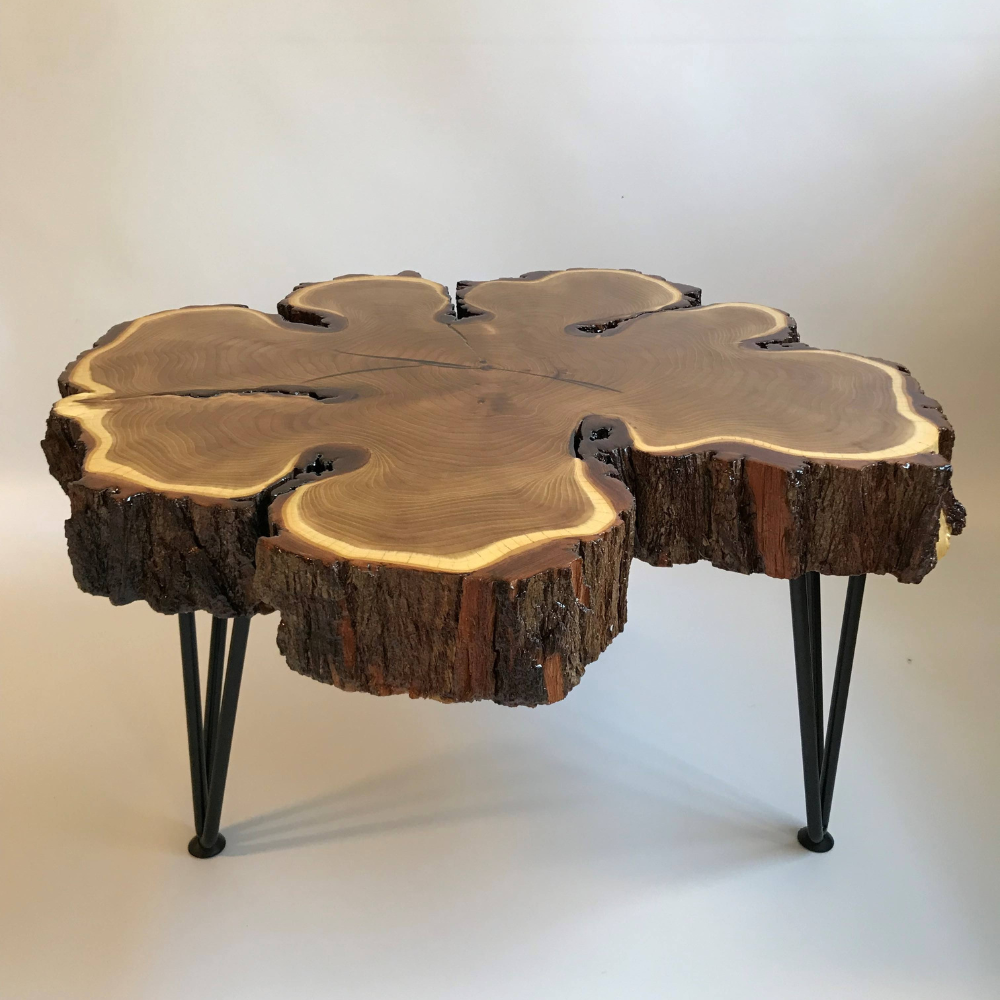 Akacijeva klubska mizica