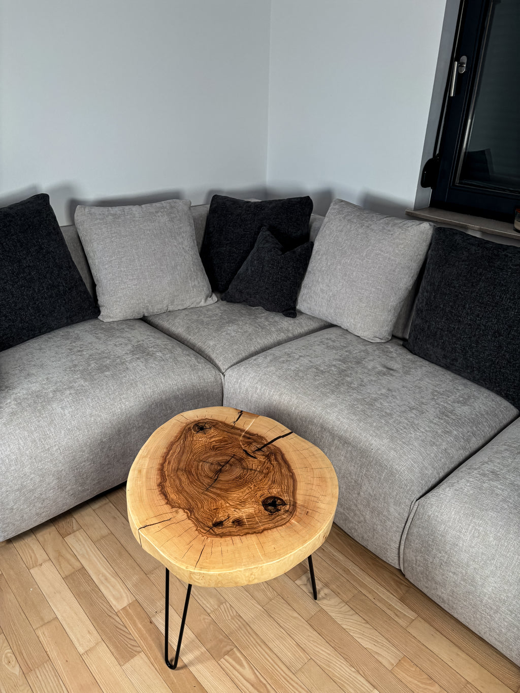 klubska mizica jesen